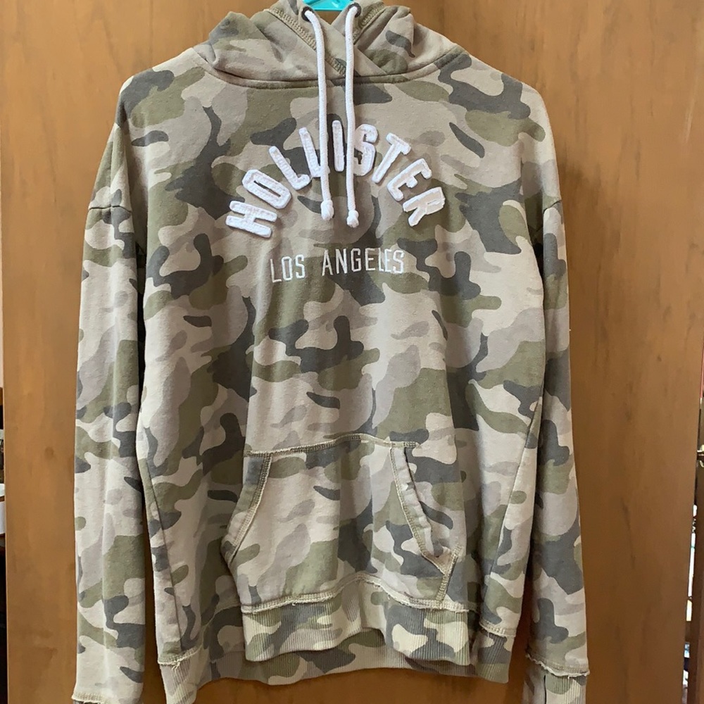 Hollister women’s hoodie